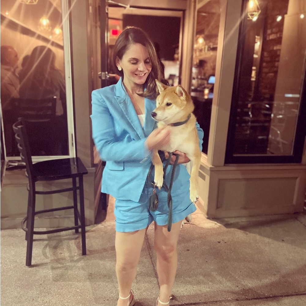 Meet your Posher,  Leonor